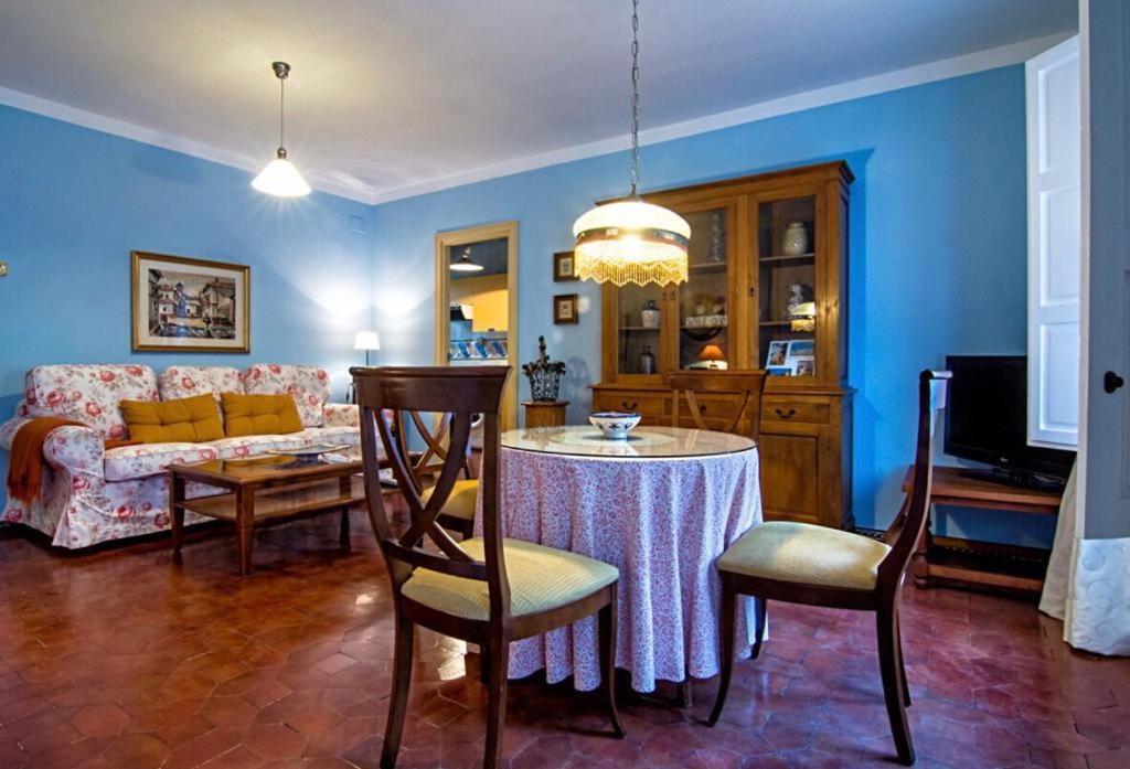 Apartamento En Un Dormitorio En Plaza Alfaro セビリア エクステリア 写真
